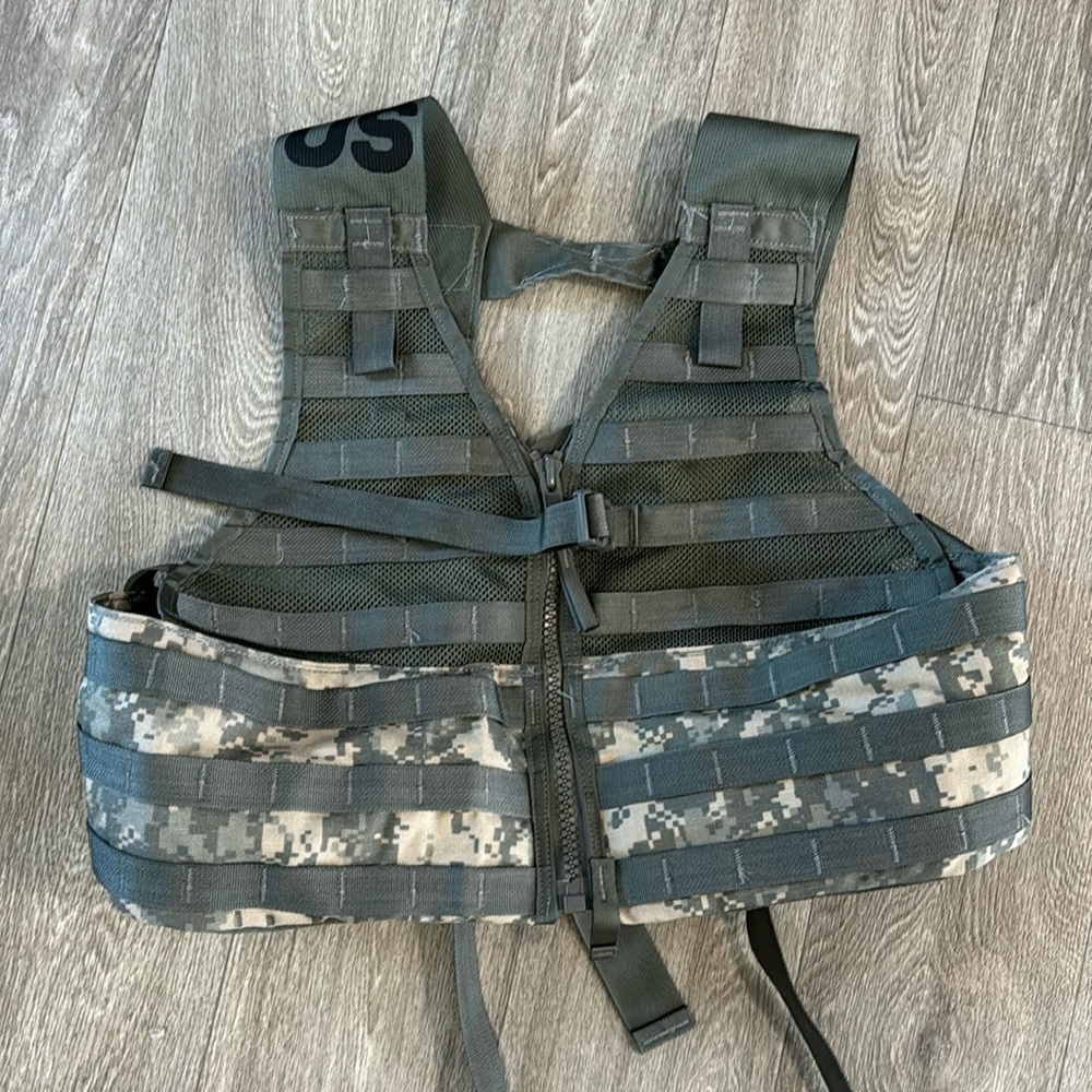 ACU tactical fighting load carrier vest